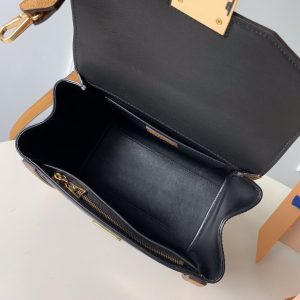 Louis Vuitton Arch Handbags-22*20*13CM - Image 3