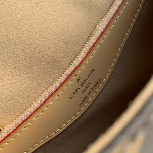 Louis Vuitton Diane Handbags-25*9*15CM - Image 6