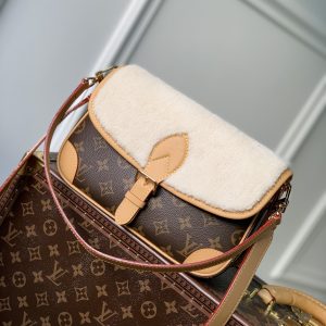 Louis Vuitton Diane Handbags-25*9*15CM - Image 7
