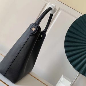 Louis Vuitton Lock Me Hobo-29.5*34*16CM - Image 2