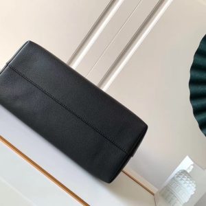 Louis Vuitton Lock Me Hobo-29.5*34*16CM - Image 7