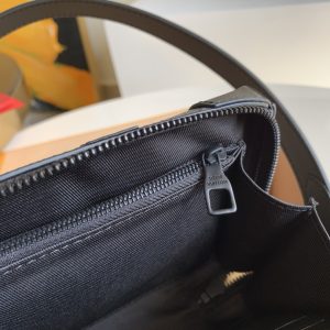 LV Soft Trunk Wallet-22.5*14*5CM - Image 3