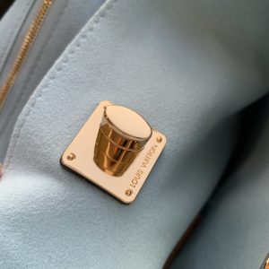 Louis Vuitton Lockme Handbags M57345-42*28*15CM - Image 7