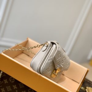 Louis Vuitton Micro Metis Handbags-14*11* 3.5 CM - Image 9