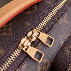 Louis Vuitton M80446 Utility Crossbody – 18*11*10CM - Image 4