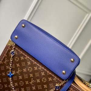 Louis Vuitton Capucines Bag-31.5*20*11CM - Image 6