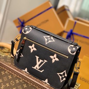 Louis Vuitton Pochette Metis Handbags-25*19*7CM - Image 7
