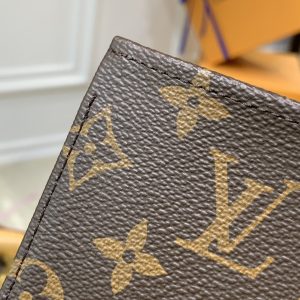 Louis Vuitton Toiletry Pouch 26-26*20*5CM - Image 6