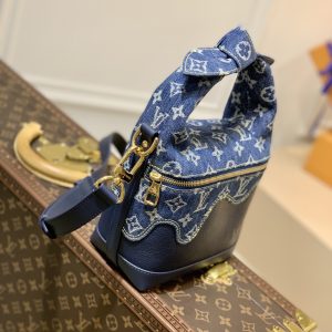 Louis Vuitton Japanese Cruiser Handbags-23*28*10 CM - Image 8