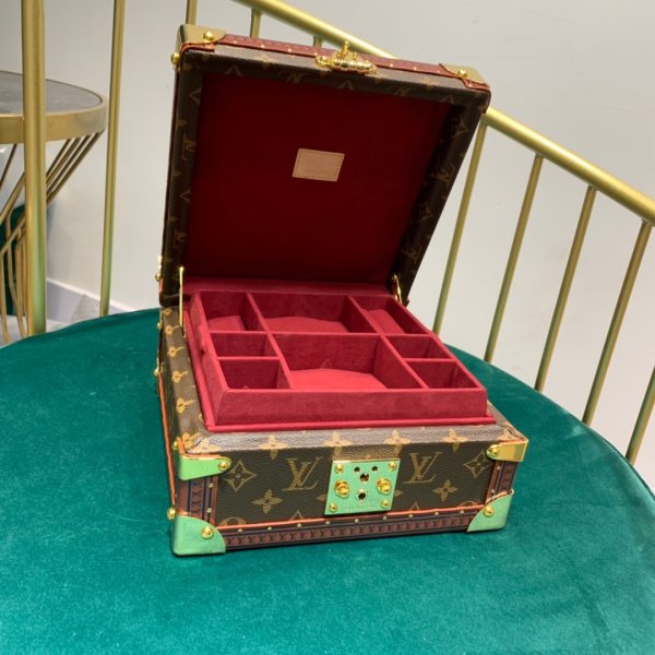 lvbag-2654654_3_.jpg
