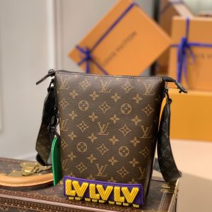 Louis Vuitton Cruiser Handbags-25*22.5*13CM - Image 1