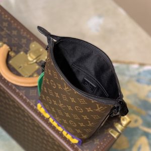 Louis Vuitton Cruiser Handbags-25*22.5*13CM - Image 5