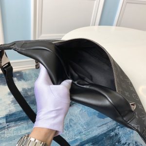 Louis Vuitton Bum Bag-37*14*13CM - Image 4