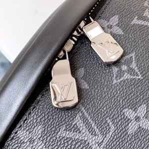 Louis Vuitton Bum Bag-37*14*13CM - Image 8