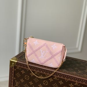 Louis Vuitton Mini Pochette Accessoires-15*9.5*3CM