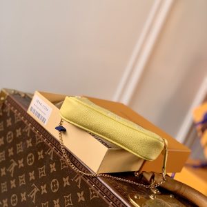 Louis Vuitton Mini Pochette Accessoires-15*9.5*3CM - Image 4