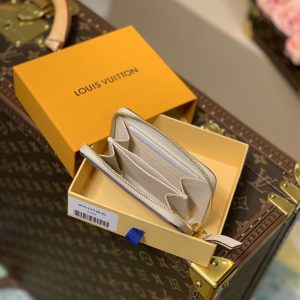 Louis Vuitton By The Pool Zippy Wallet-11*8.5*12CM - Image 3