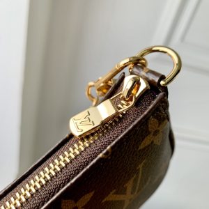 Louis Vuitton Mini Pochette Accessoires-15*9.5*3CM - Image 7