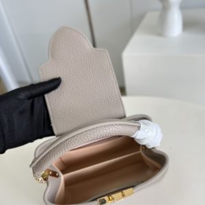 Louis Vuitton Capucines Handlebag - Image 8
