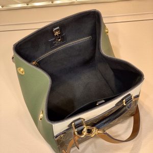 Louis Vuitton Fold Tote Bag-35*40*17CM - Image 6