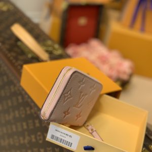 Louis Vuitton By The Pool Zippy Wallet-11*8.5*12CM - Image 4