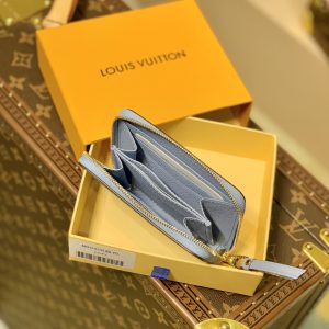 Louis Vuitton By The Pool Zippy Wallet-11*8.5*12CM - Image 4