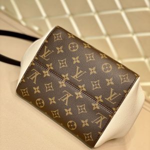 Louis Vuitton Fold Tote Bag-35*40*17CM - Image 6