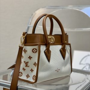 Louis Vuitton On My Side Tote Bag-25*20*12CM - Image 4