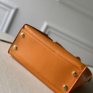Louis Vuitton On My Side Tote Bag-M57728-31*25*14CM - Image 8