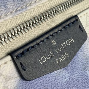 Louis Vuitton Discovery Backpsck-37*40*20 CM - Image 4