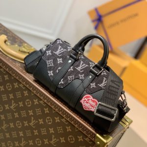 Louis Vuitton Everyday Bag-21×9×12CM - Image 1