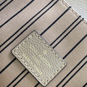 Louis Vuitton Pochette Metis Handbags-25*19*7CM - Image 2