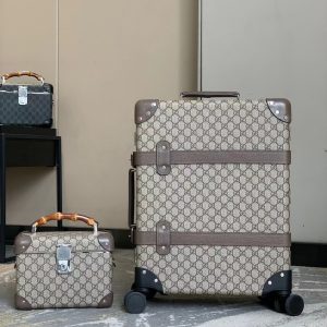 Gucci Globe-Trotter Travel Box - Image 9
