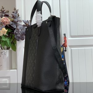 Louis Vuitton Outdoor Handbags-39*35*14.5CM - Image 5