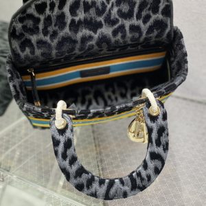Lady Diro Handle Bag-24CM - Image 8