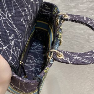 Lady Diro Handle Bag-24CM - Image 9