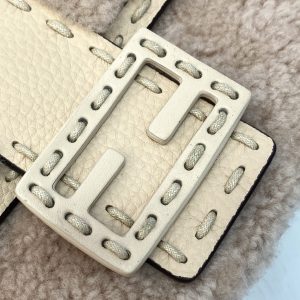FendI Medium Baguette Bag-27×6×15CM - Image 7