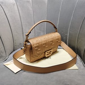 FendI Medium Baguette Bag-26x15x4CM - Image 8