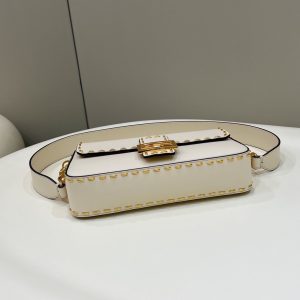 FendI Baguette Bag-26x14x4CM - Image 4