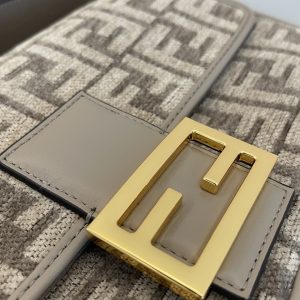 FendI Baguette Bag-26x14x4CM - Image 4