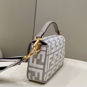 FendI Baguette Bag-27×6×14CM - Image 3