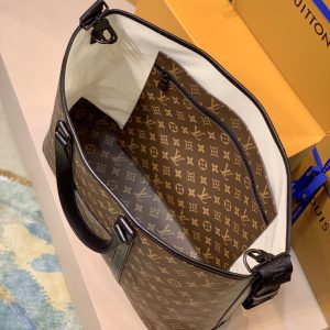 Louis Vuitton Week-End Tote -38.5*29*11CM - Image 5