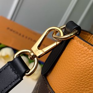 Louis Vuitton On My Side Tote Bag-M57728-31*25*14CM - Image 9