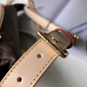 Louis Vuitton Bum Bag-37*14*13CM - Image 4