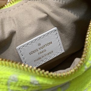 Louis Vuitton Loop Handbags-M810981-23*13*6CM - Image 5