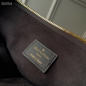 Louis Vuitton V Tote-36*27*16CM - Image 6