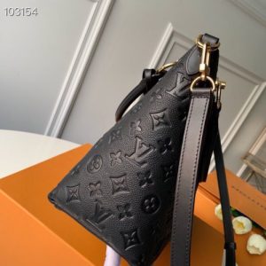 Louis Vuitton V Tote-36*27*16CM - Image 7
