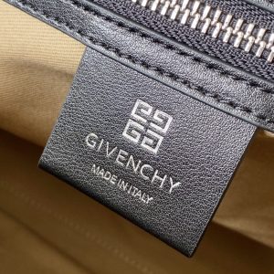 Gienvchy Antigona Sport -33*7*25CM - Image 9