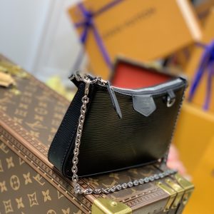 Louis Vuitton Easy Pouch On Strap-19*11.5*3CM - Image 8