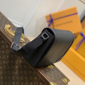 Louis Vuitton New Flap Bag-M30807-28.3 x 18.3 x 4.3CM - Image 3